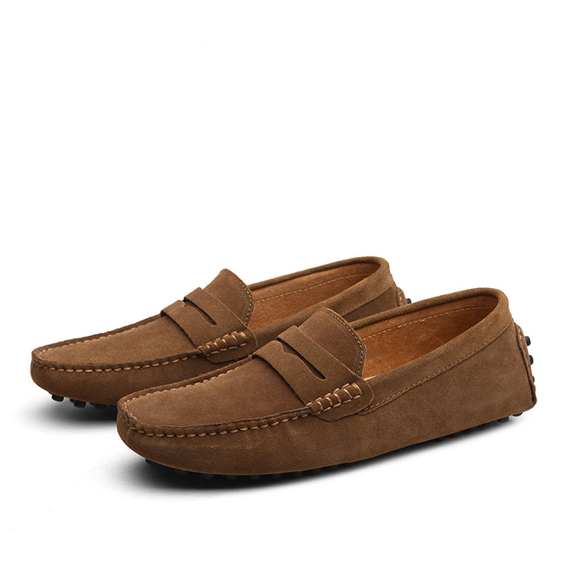Loafers för herr, avdelning med mockasiner och loafers för män Bild