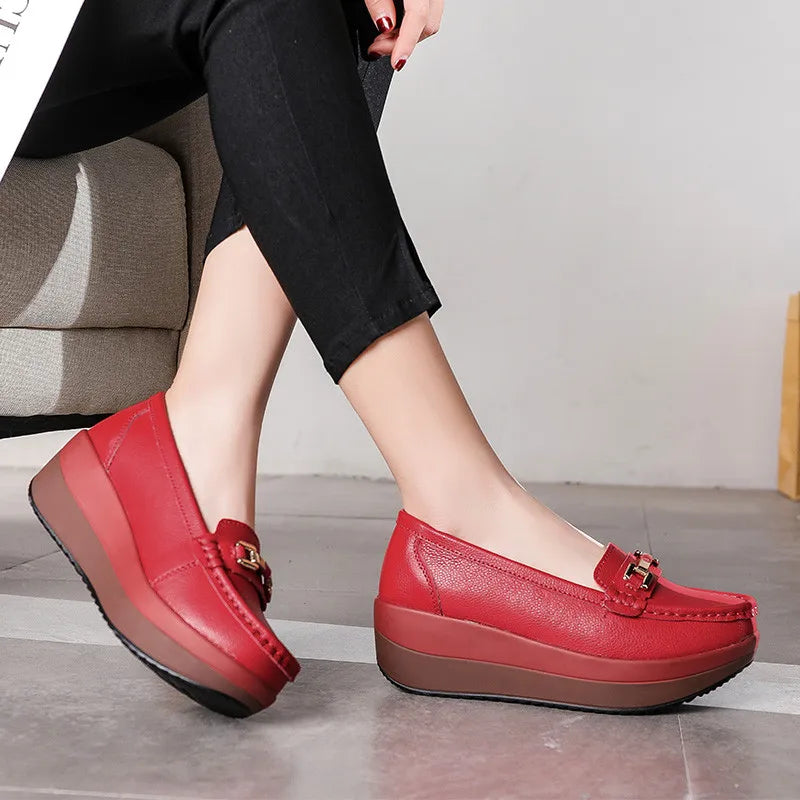 Röda ortopediska loafers med platåsula för dam, bild 4 av 5