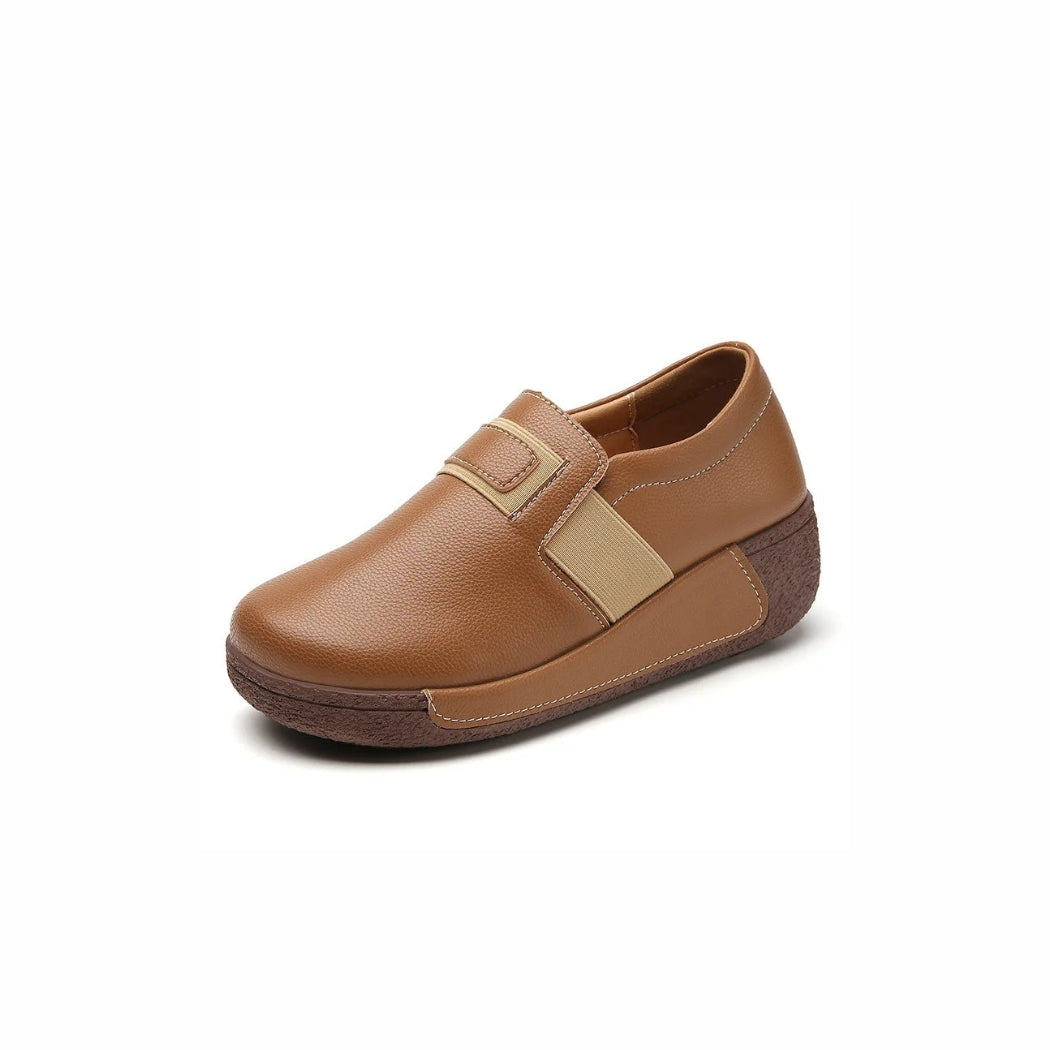 Ergonomiska kilklackloafers i syntetiskt läder för dam