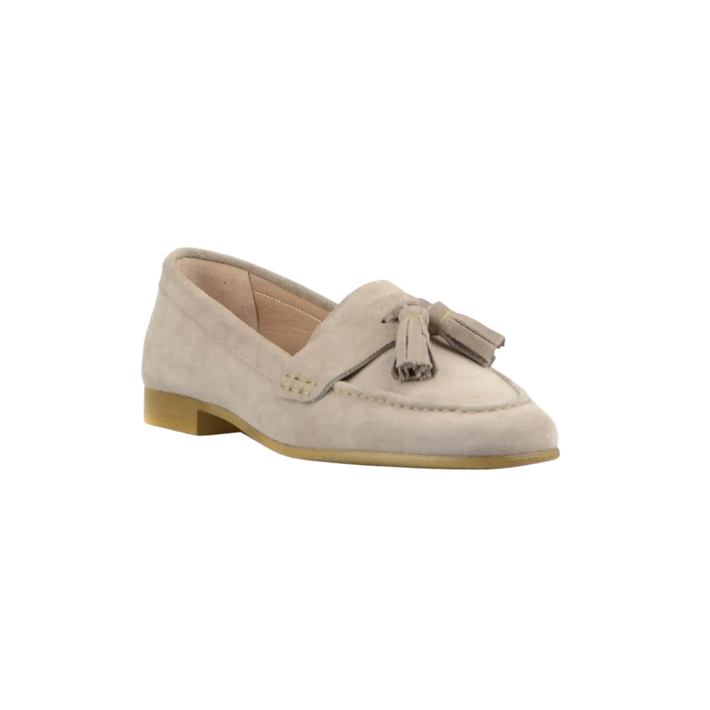 Tassel loafers för dam i mocka med platt klack