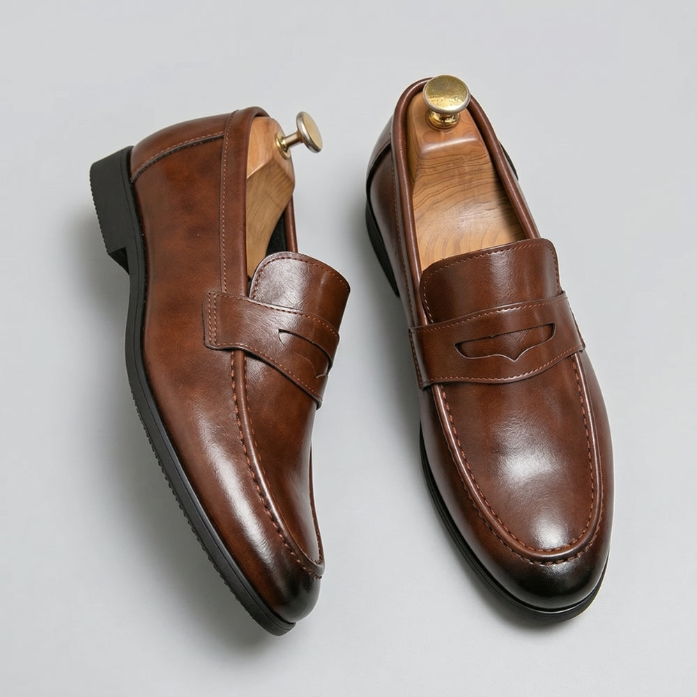 Patinerade loafers i läder för herr i Penny Loafer-stil