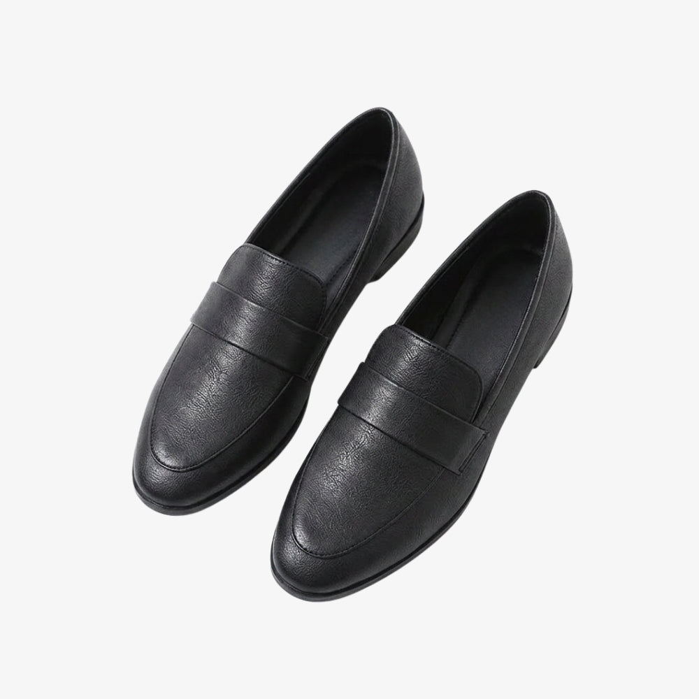 Minimalistisk loafer i syntetiskt läder för dam