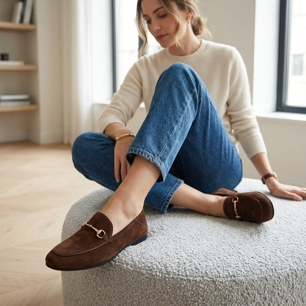 Loafers i äkta mocka med hovbetsel för dam