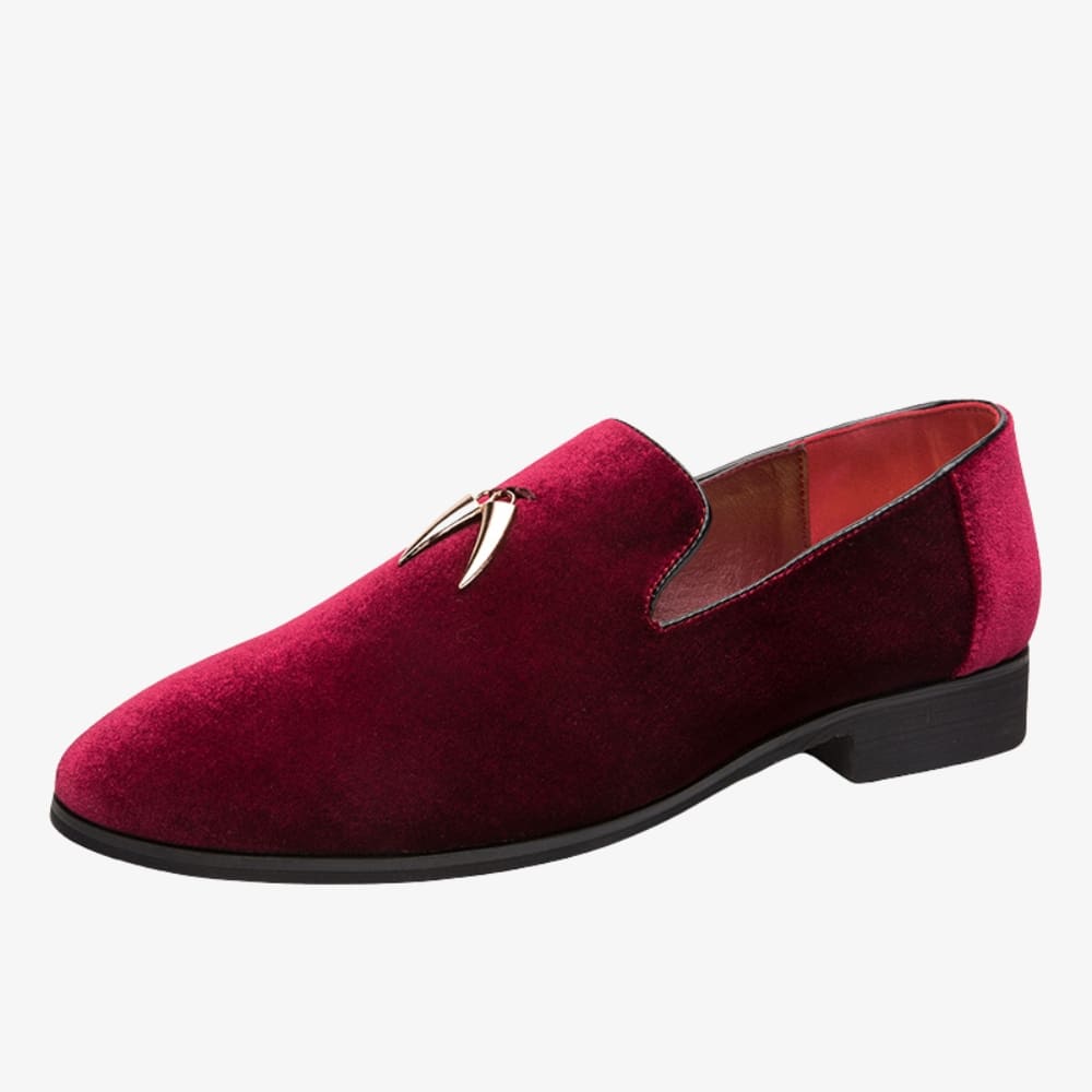 Röda loafers i sammet med klack för dam