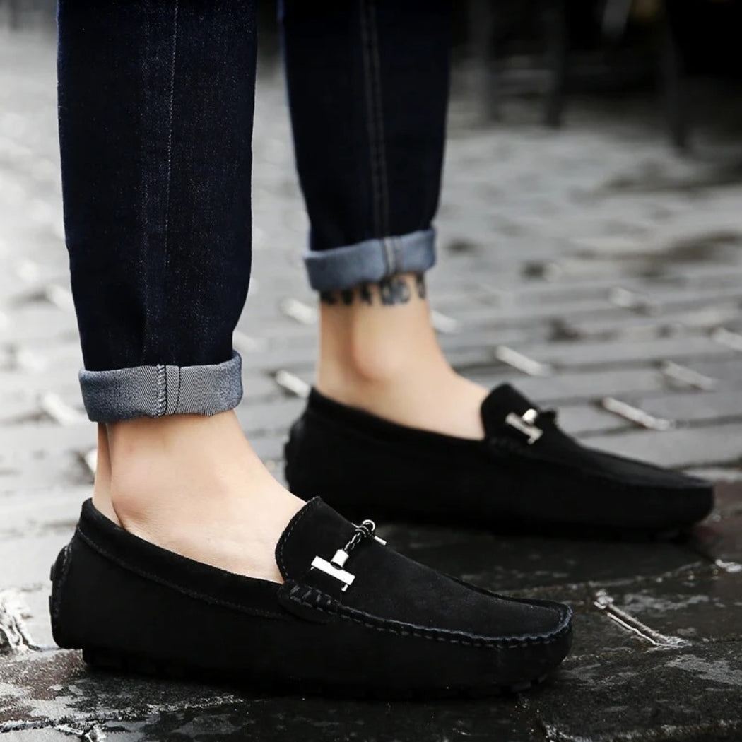 Fodrade loafers i mocka för herr