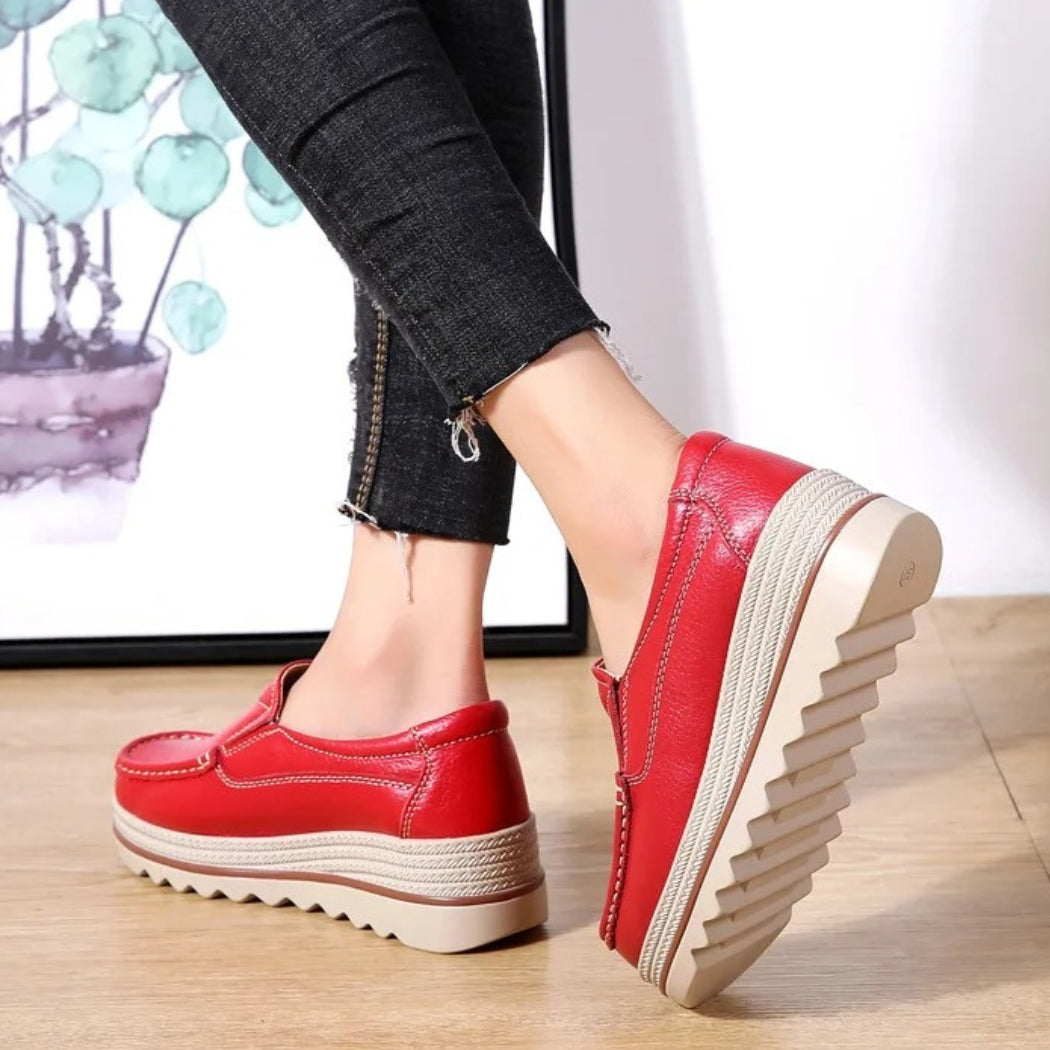 Kilklackade loafers i syntetiskt läder för dam