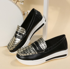 Kilklack loafers med sneaker-stil och glittrande detaljer, Svart