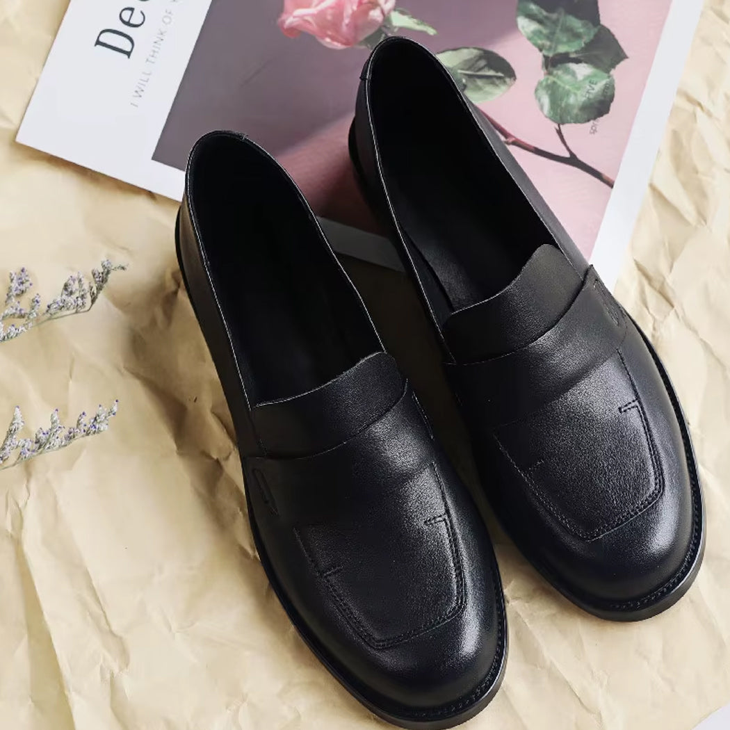 Klassisk elegant loafer i läder för kvinnor, bild 2 av 10