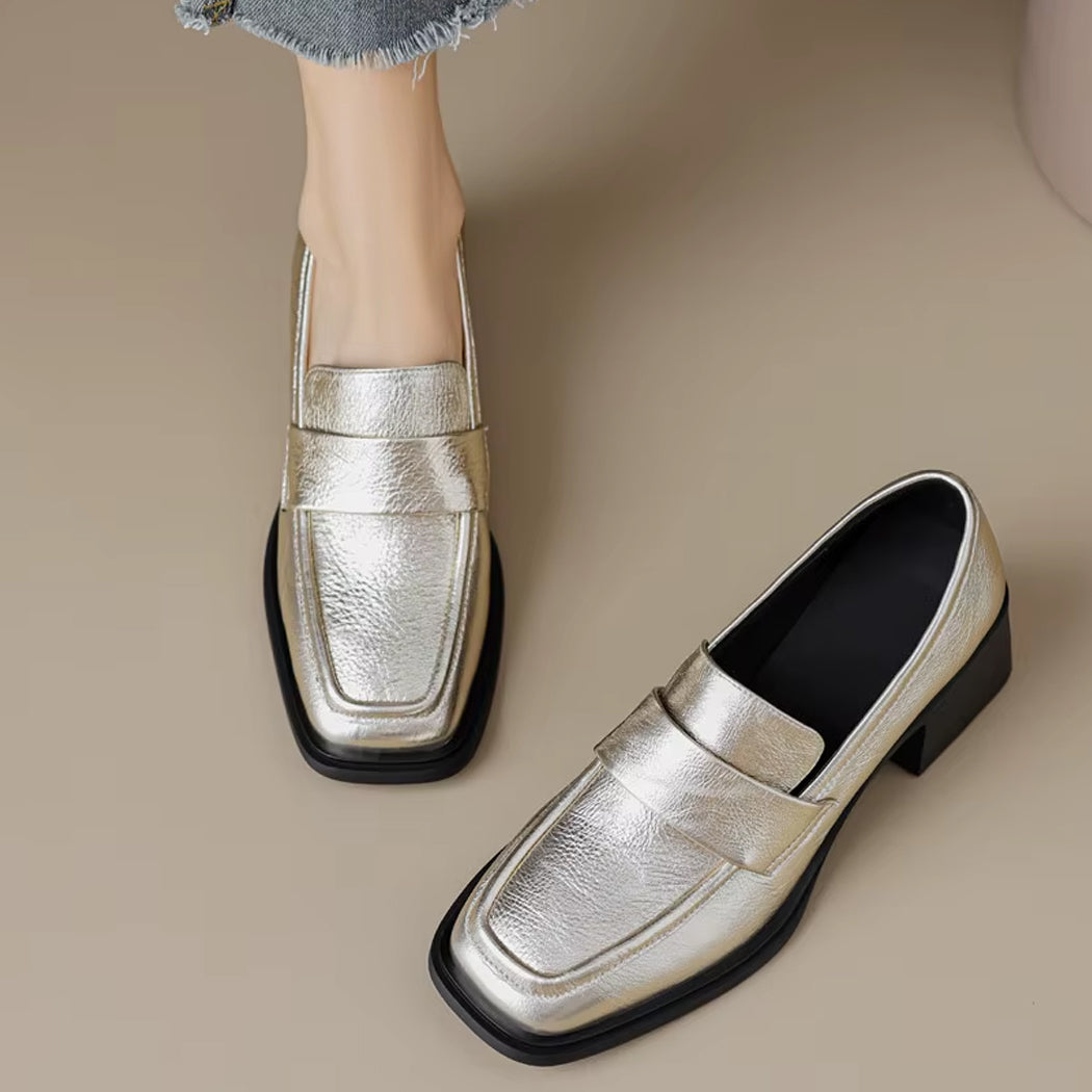 Guldfarade loafers med klack för dam, bild 5 av 8