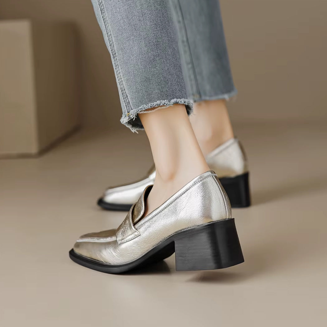 Guldfarade loafers med klack för dam, bild 4 av 8