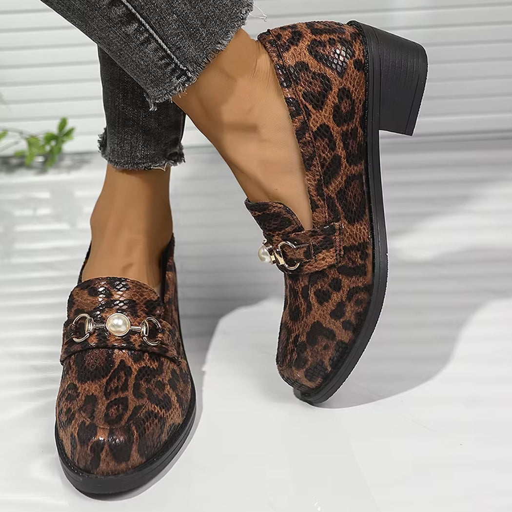 Loafer leopard med ormeffekt och pärldetalj, bild 11 av 12