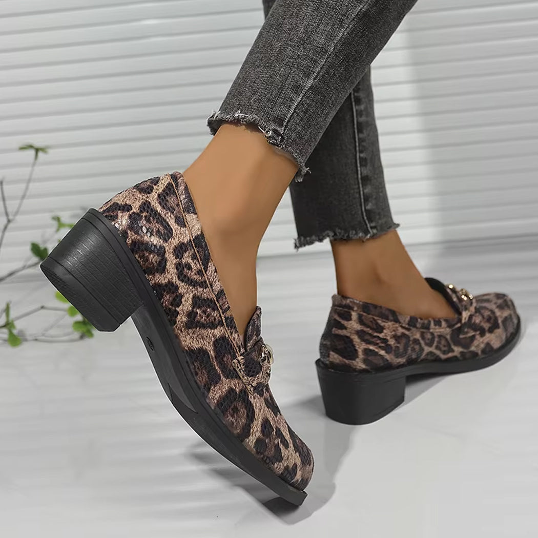 Loafer leopard med ormeffekt och pärldetalj, bild 5 av 12