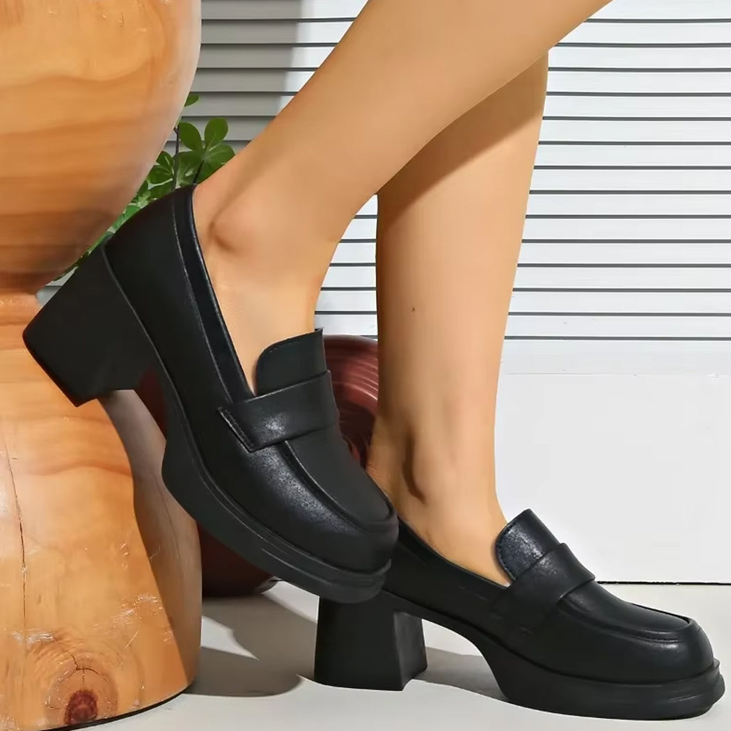 Loafer med klack i syntetläder för kvinnor, bild 3 av 5