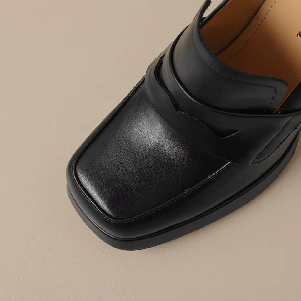 Loafer med klack i läder för kvinnor, bild 9 av 11