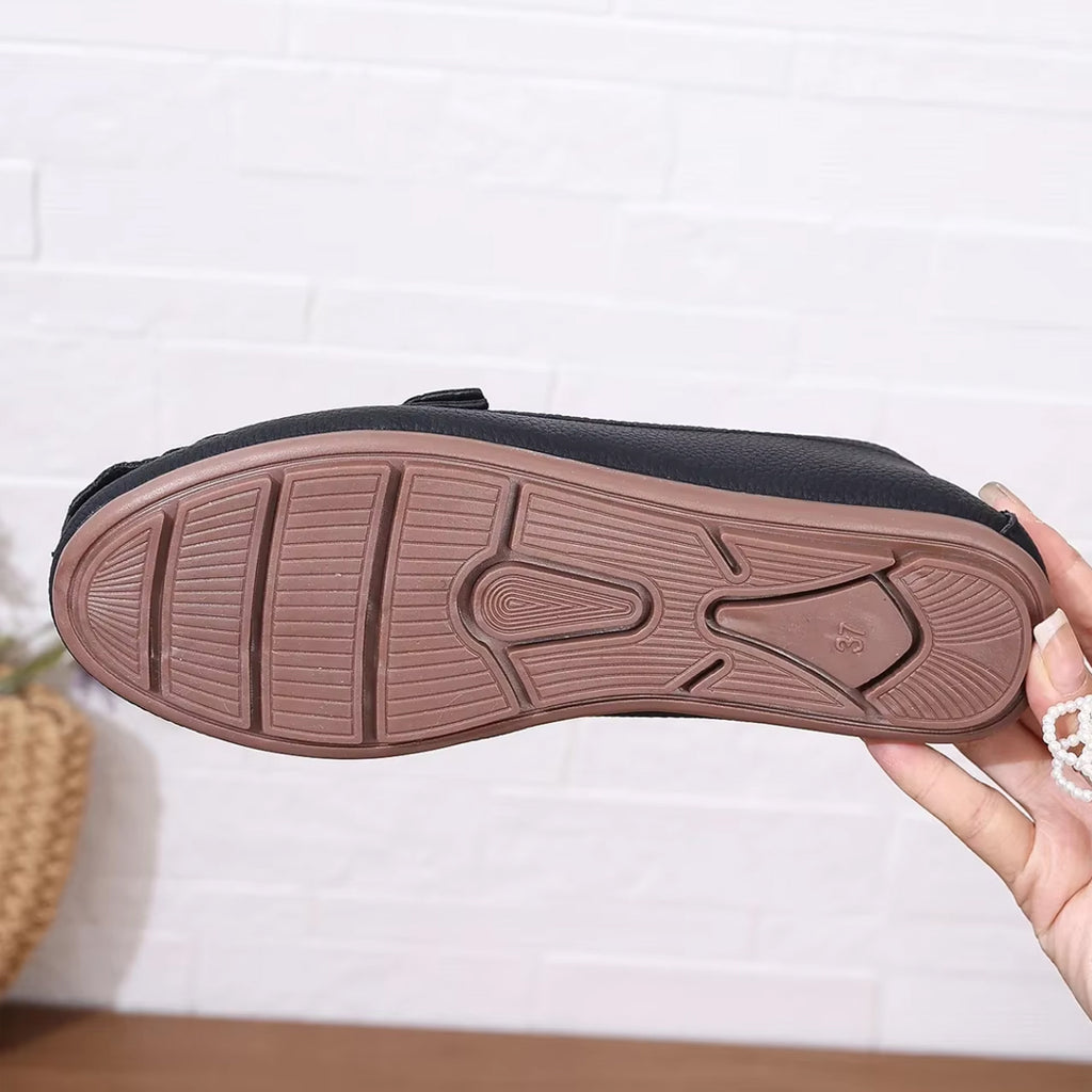 Avslappnad loafer med kedjedetaljer och strass, bild 6 av 16