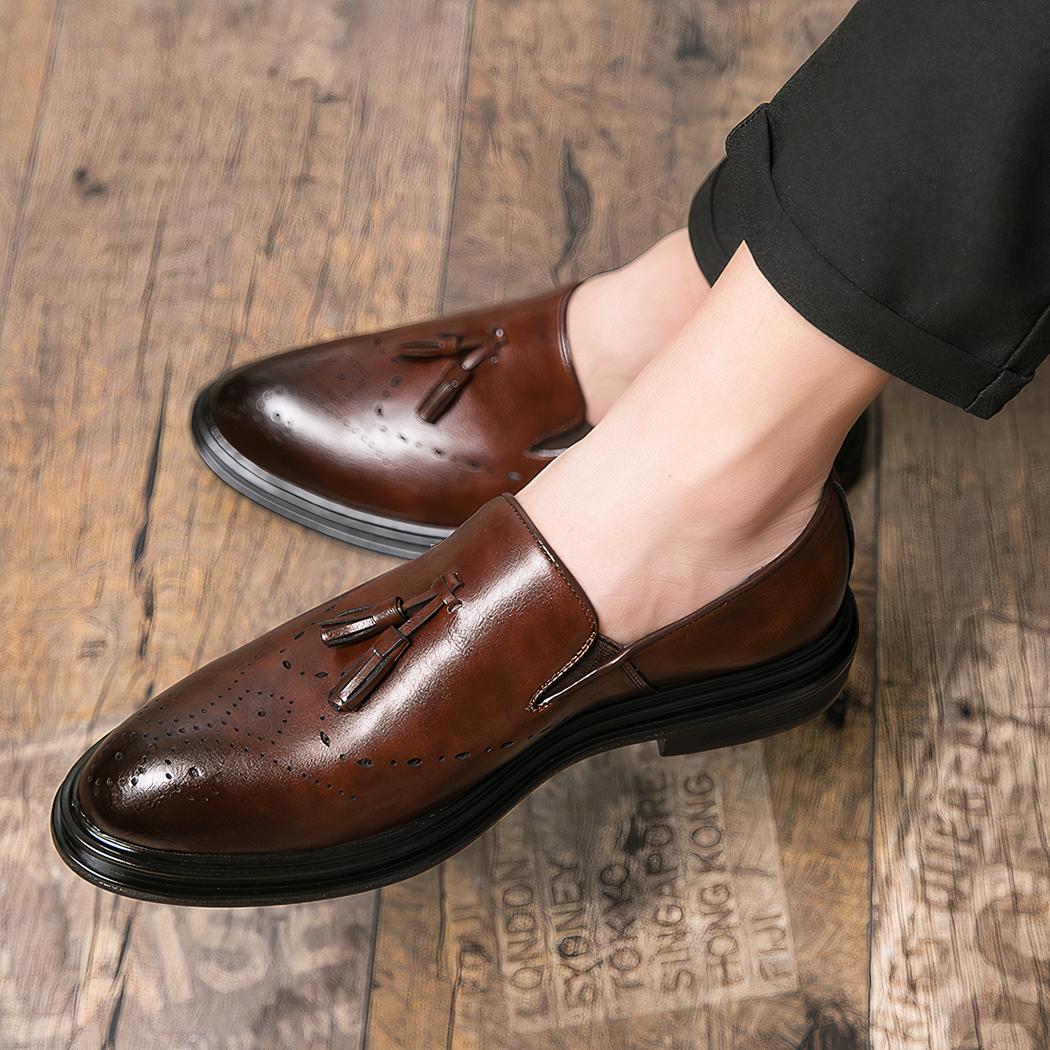 Klassiska loafers med tofsar för herr, bild 2 av 5
