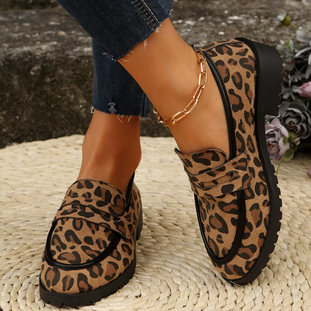 Leopardmönstrad loafer med klack, bild 3 av 8