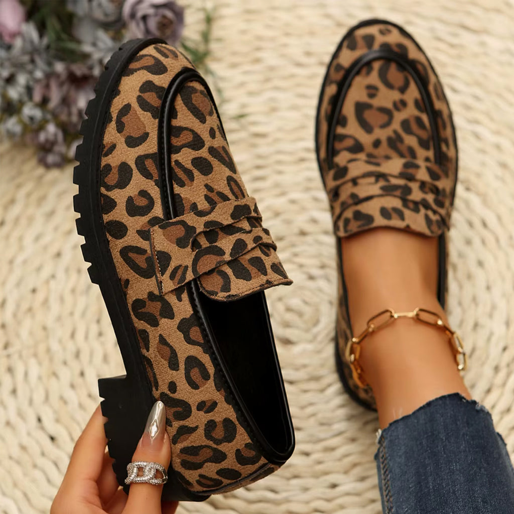 Leopardmönstrad loafer med klack, bild 2 av 8