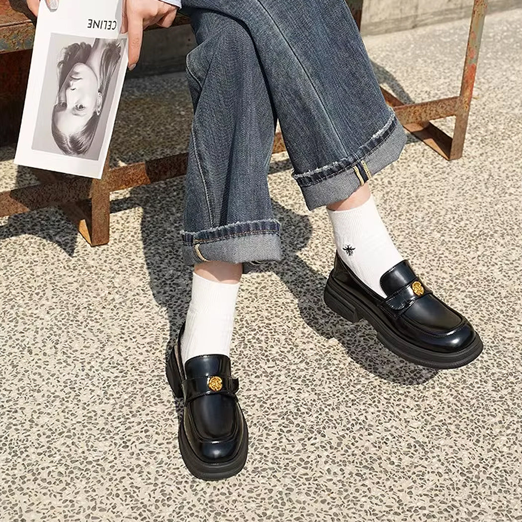 Loafers med platåsula och blomdetaljer, bild 3 av 14