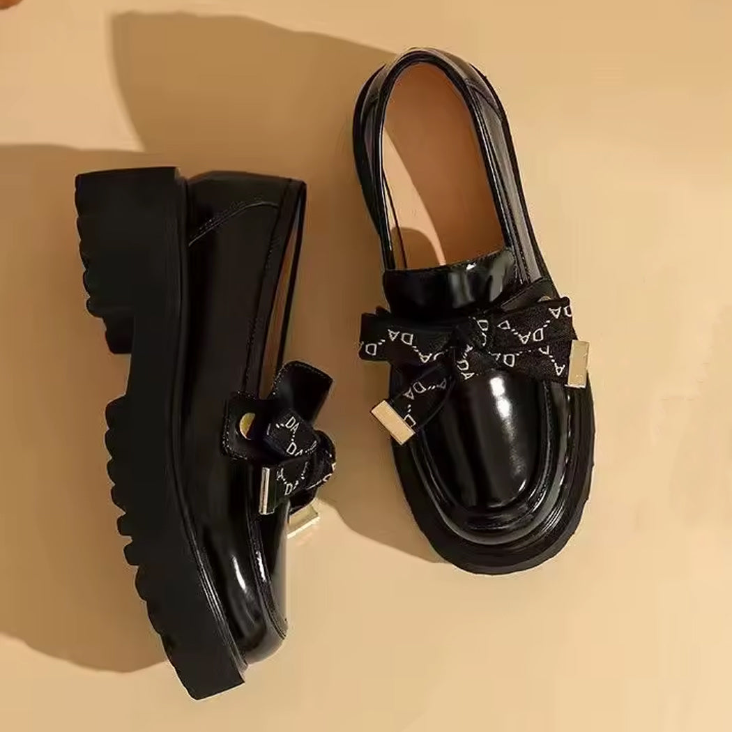 Svarta loafers med platåsula och rosett för dam, bild 4 av 4