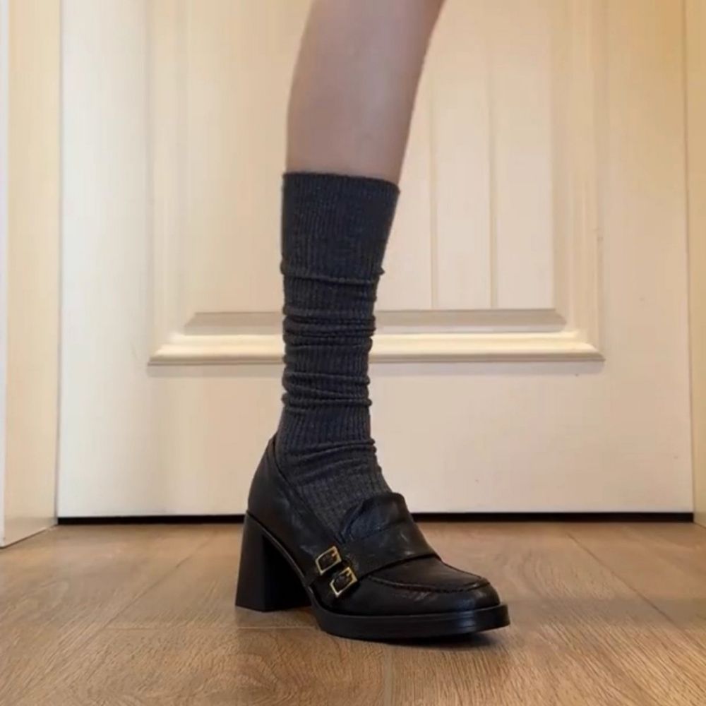 Höghälsade loafers för kvinnor, bild 4 av 7