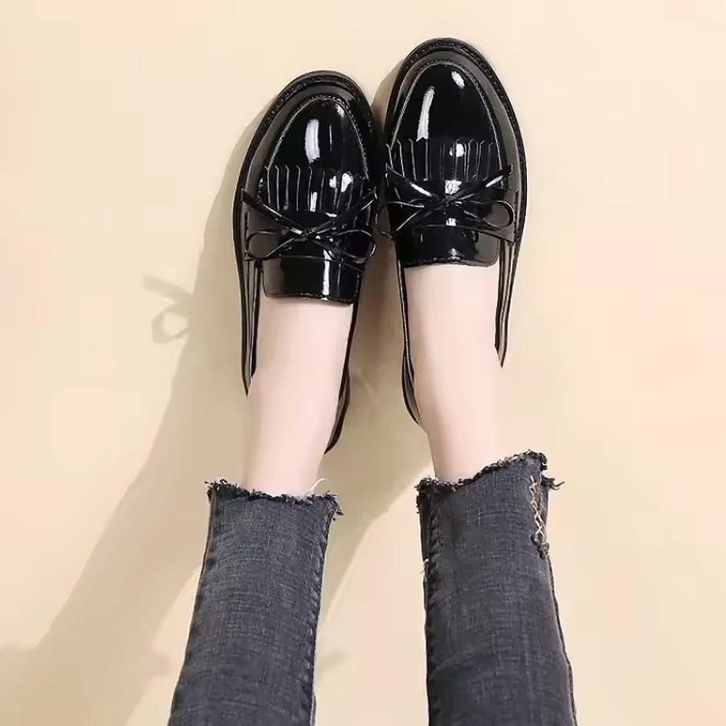 Lacklackad loafer med fransar och rosett, bild 6 av 11