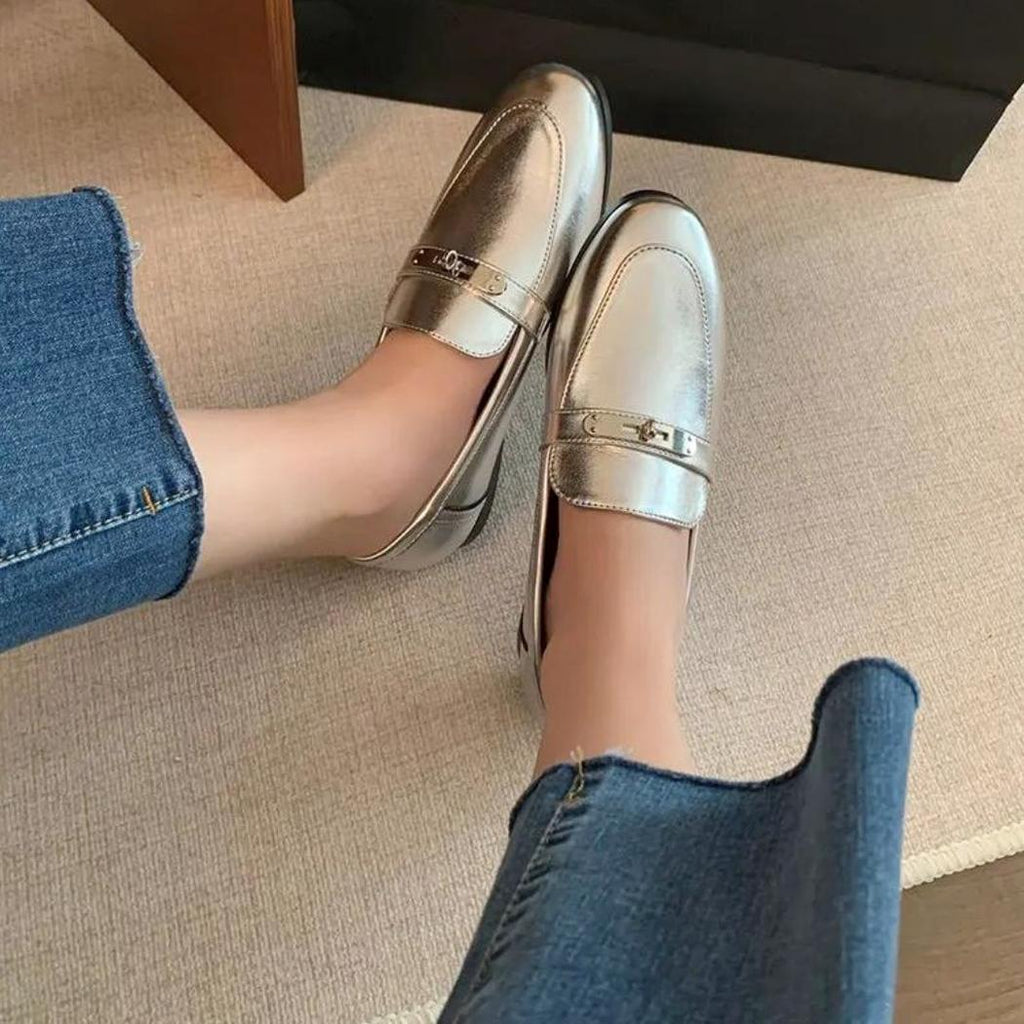 Silverfärgade loafers med fyrkantig klack för dam