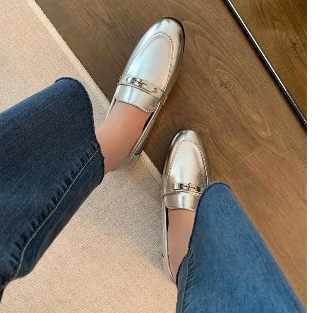 Silverfärgade loafers med fyrkantig klack för dam