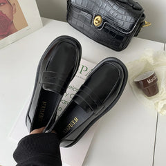 Klassiska eleganta loafers för dam, Svart