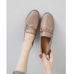 Eleganta loafers med fyrkantig klack i syntetiskt läder för dam, Beige