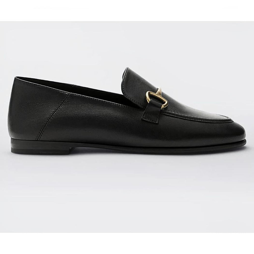 Tunna och lätta loafers i äkta läder