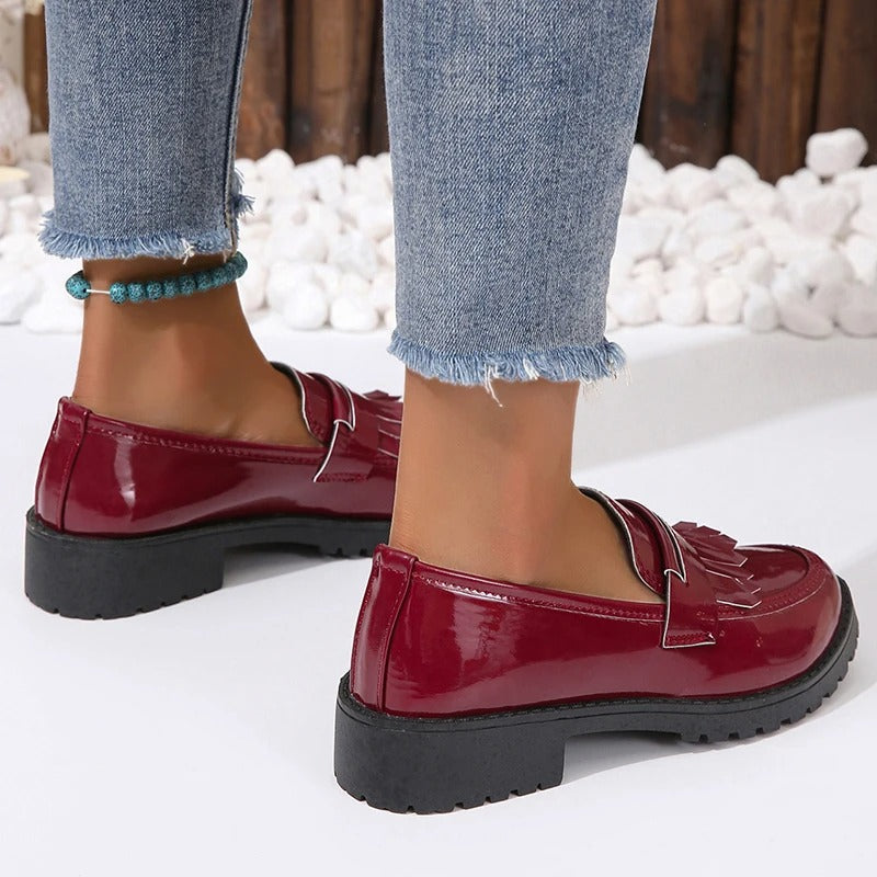 Lackade loafers med fransar för dam, bild 6 av 7