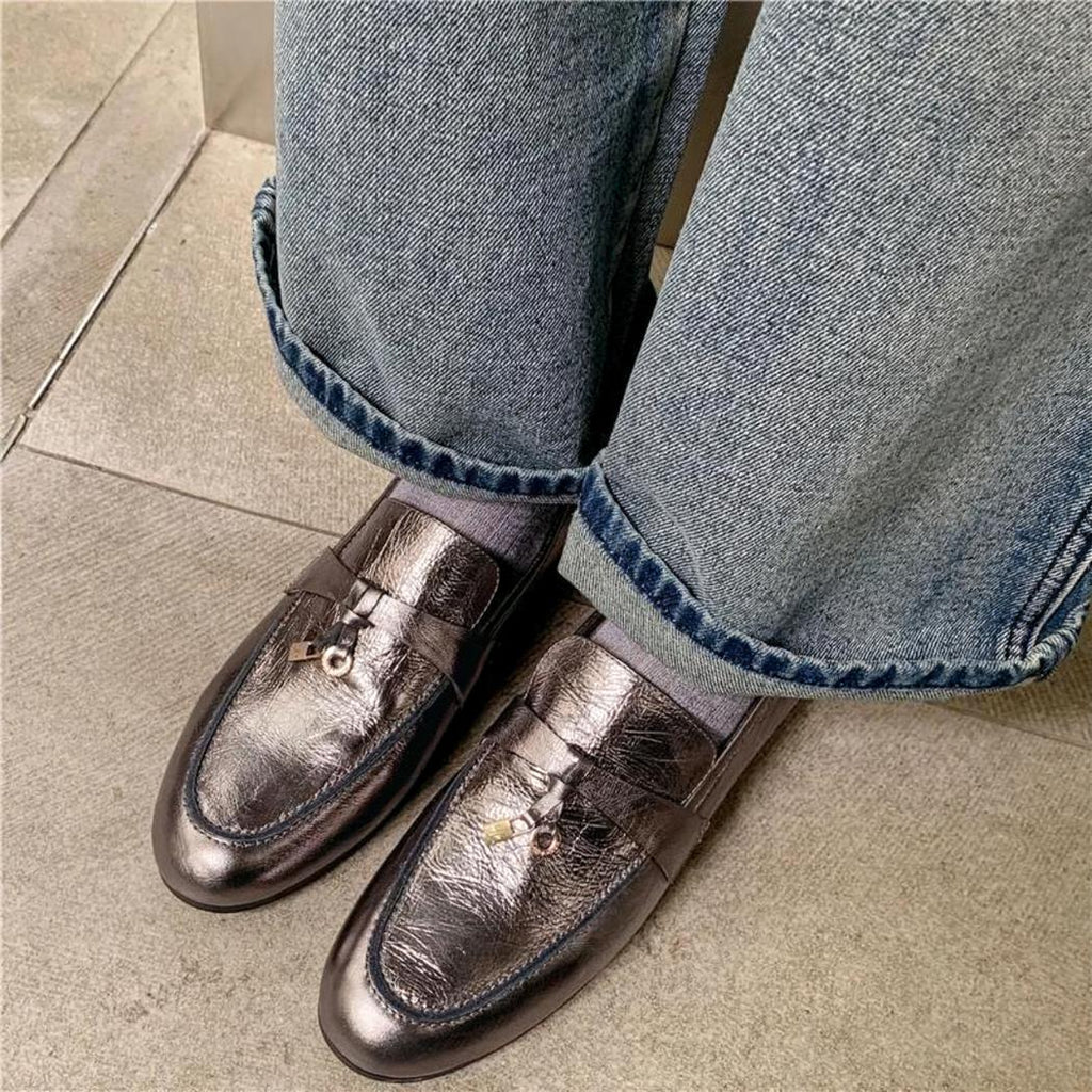 Silverfärgade tassel loafers för dam i äkta läder