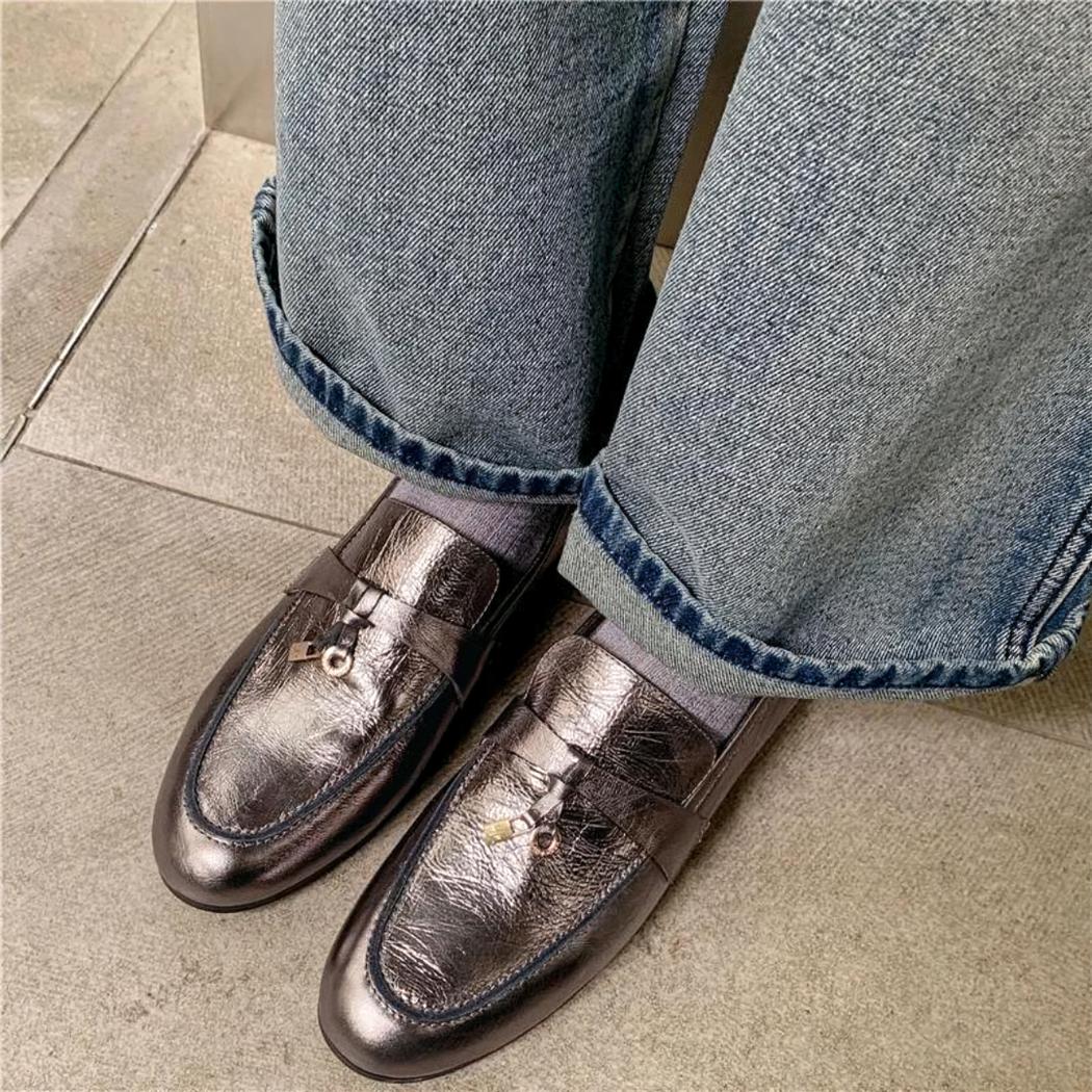 Silverfärgade tassel loafers för dam i äkta läder