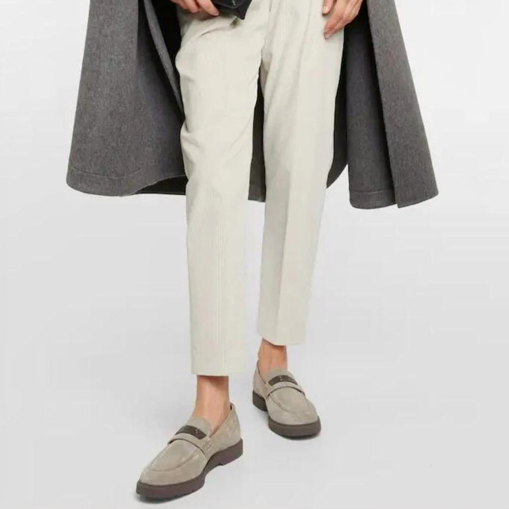 Gråa loafers för dam i äkta mocka