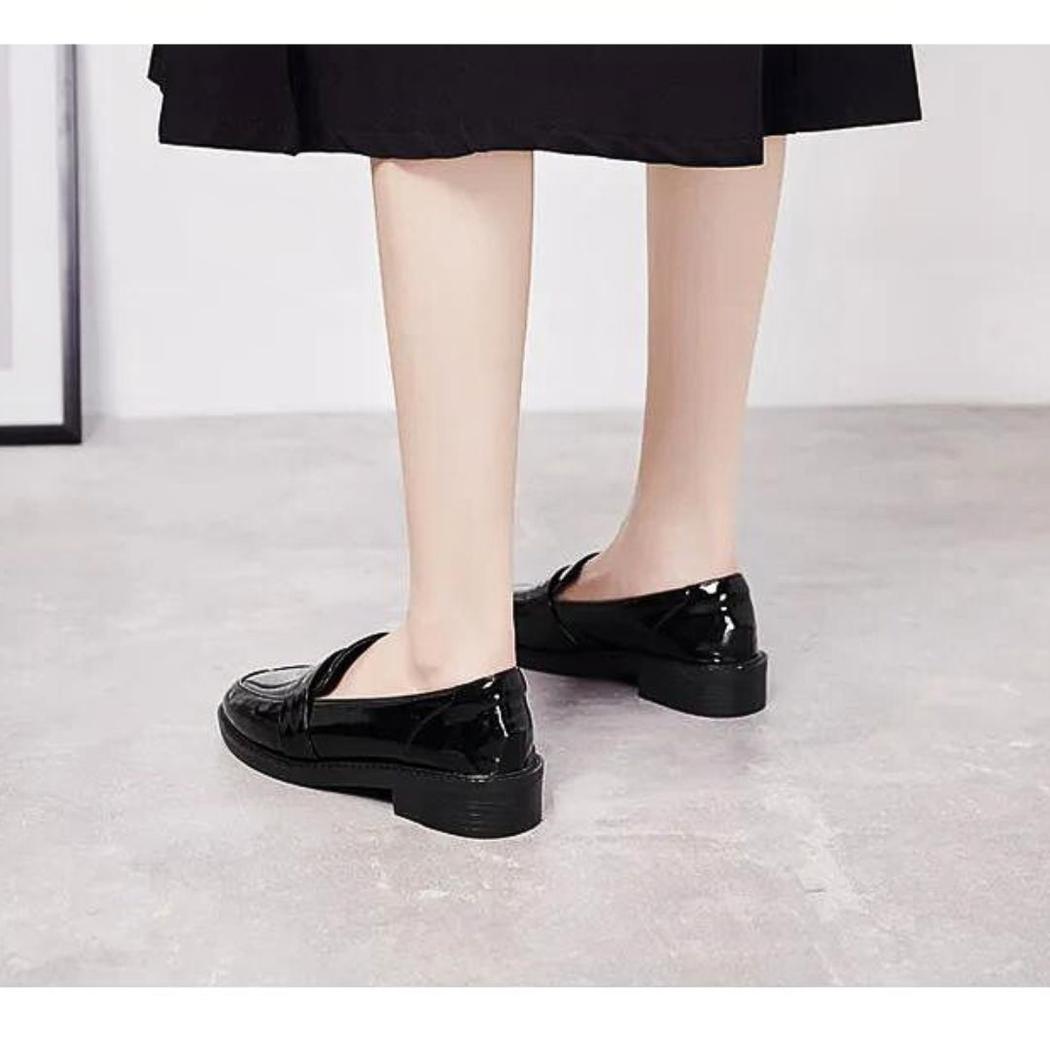 Svarta loafers med fyrkantig klack i preppystil för dam
