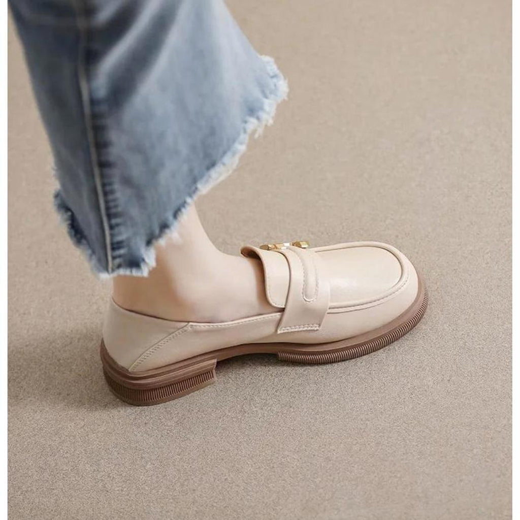 Mjuka och eleganta loafers i äkta läder för kvinnor, bild 2 av 13