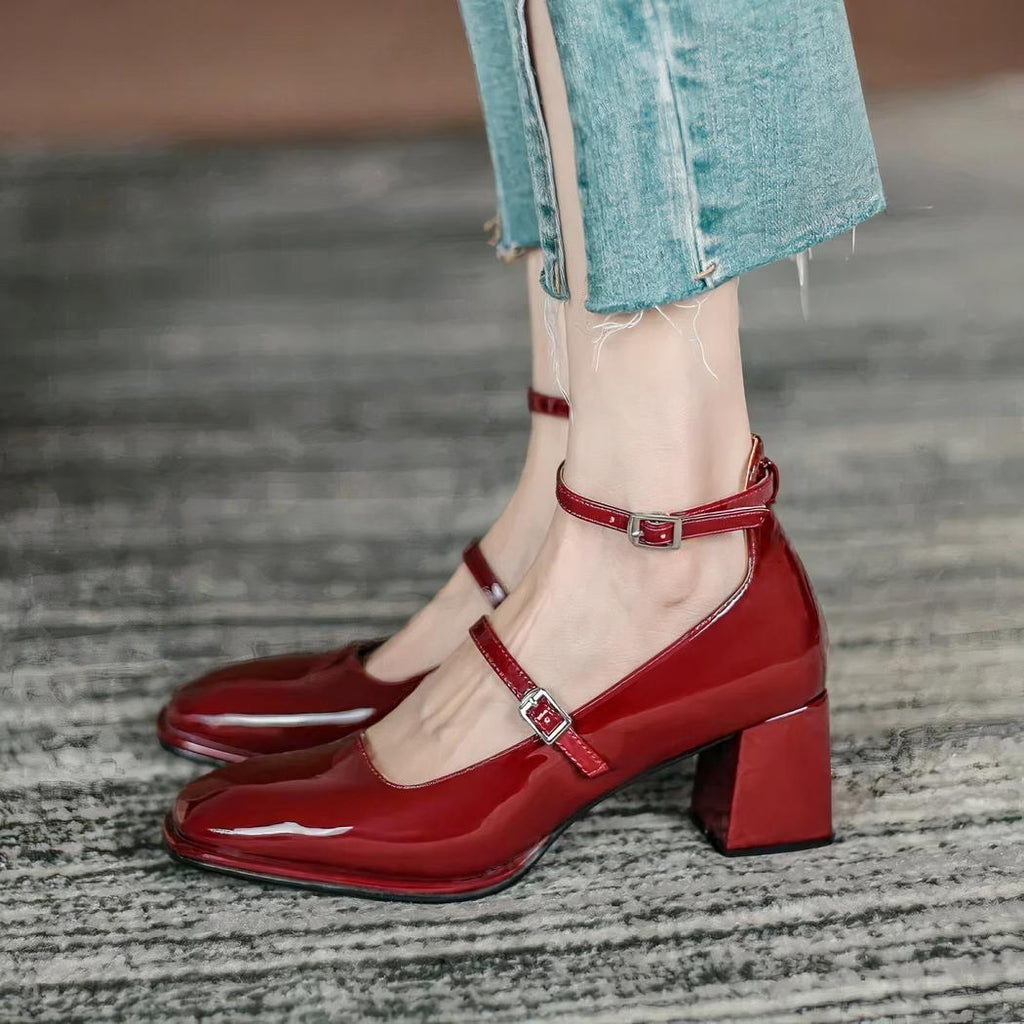 Ballerina-loafers med lack och klack, bild 2 av 6