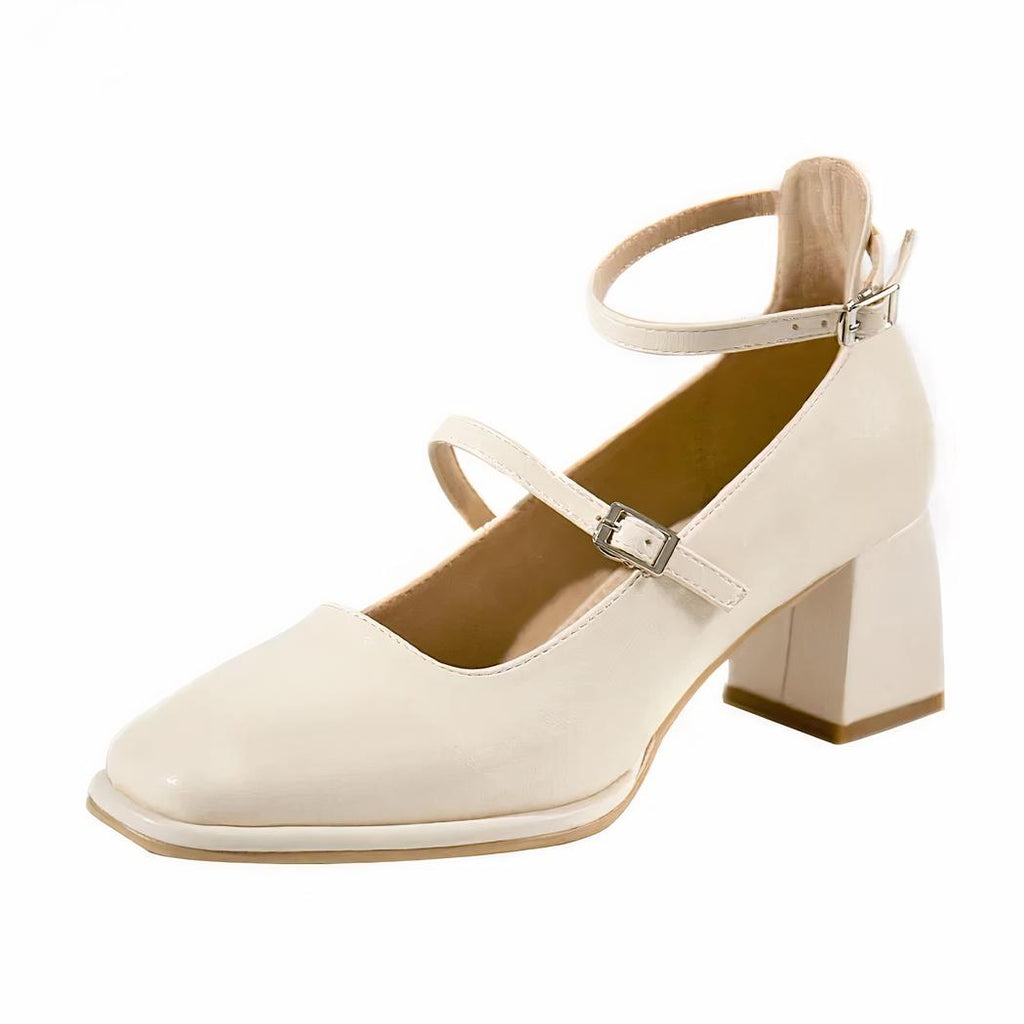 Beige ballerina-loafers med lack och klack