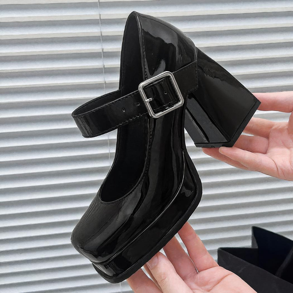 Mary Jane loafer i lack med klackblock, bild 5 av 9