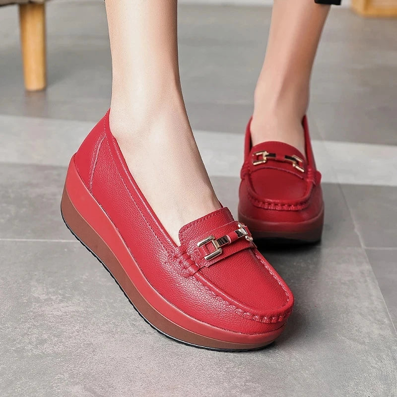 Röda ortopediska loafers med platåsula för dam, bild 2 av 5
