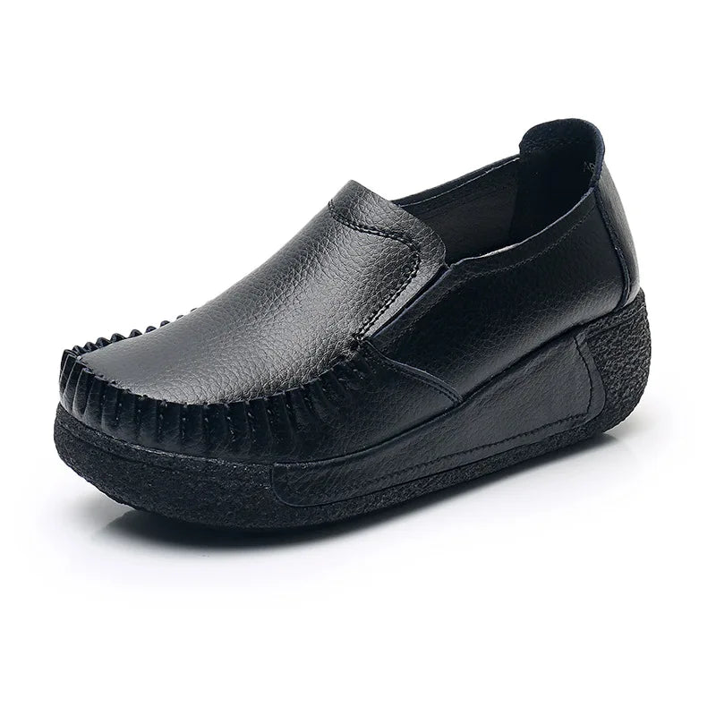Ortopediska svarta loafers med svart sula för kvinnor