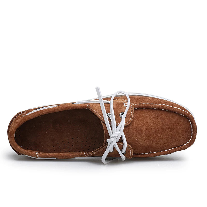 Båtloafers i mocka för herr med vita snören, konjak, bild 8