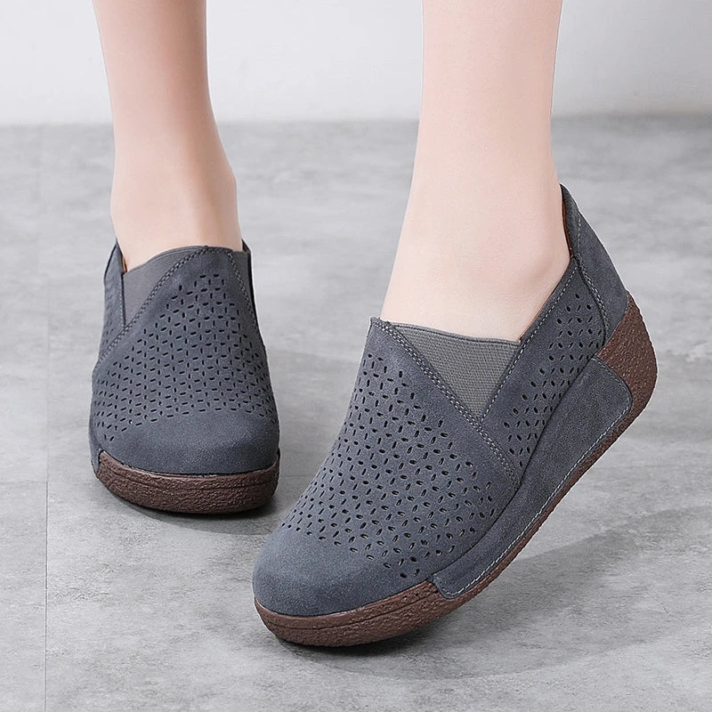 Bekväma perforerade loafers med kilsula för dam, bild 5 av 11