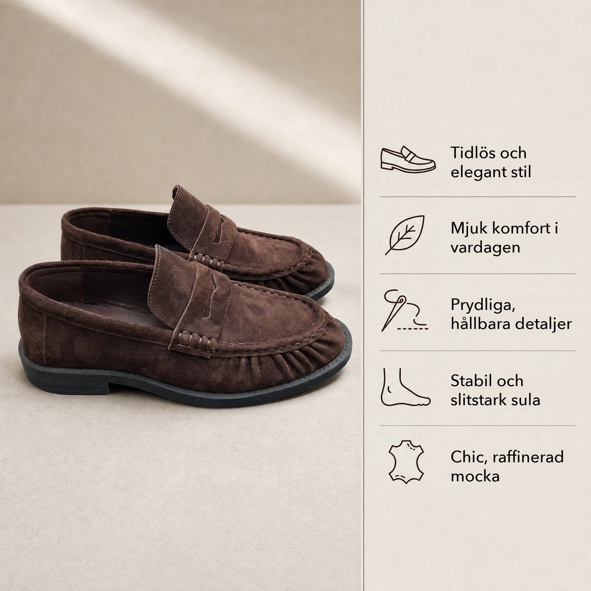 Bruna loafers för dam i mockalook med veckade sömmar närbild på detaljerna Bild