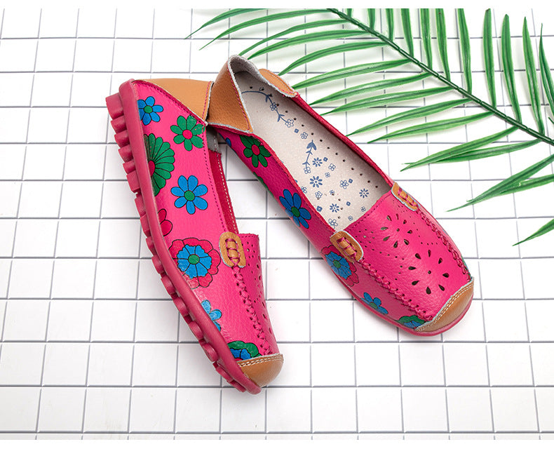 Loafers i läder med blommönster för dam, bild 3 av 9