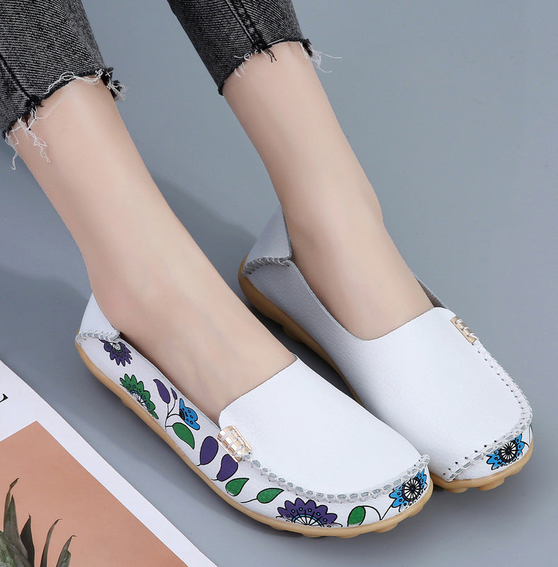 Loafers i läder med blommönster för kvinnor, bild 3 av 9