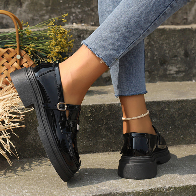 Lackläder loafers för dam med hjärtdesign, bild 4 av 8