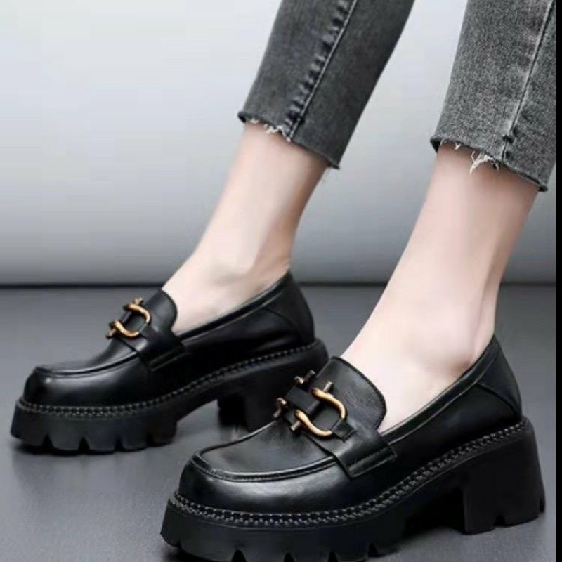 Loafers med klack i läder retrostil för kvinnor, bild 3 av 8