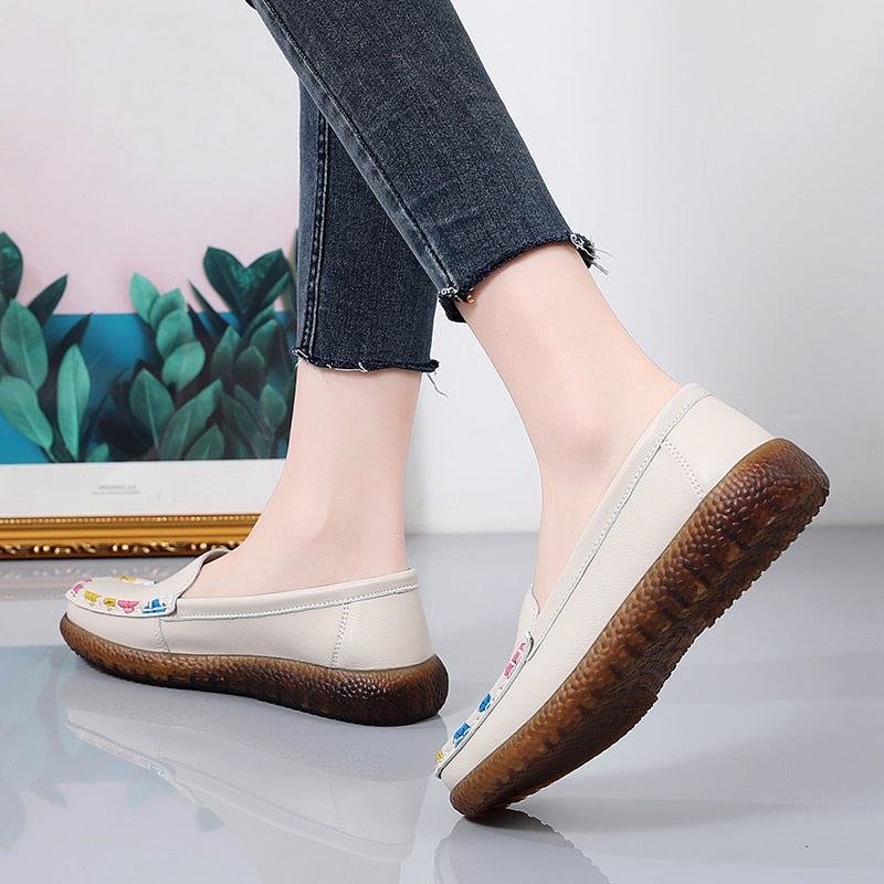 Loafers för kvinnor med diskreta blommönster, bild 4 av 8